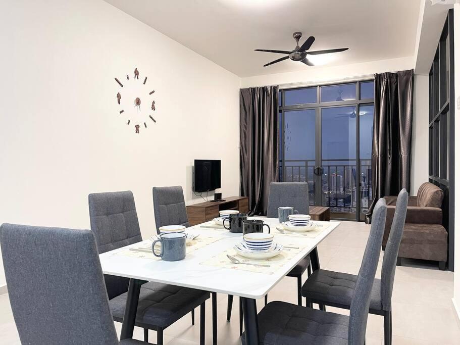 Апартаменты Quartz Near To Jonker Walk With Infinity Pool Cozy 3B2B Малакка Экстерьер фото